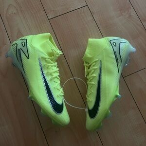Nike Men's Zoom Superfly 10 Elite FG Mad Voltage Pack FQ1454-700 Size 10.5